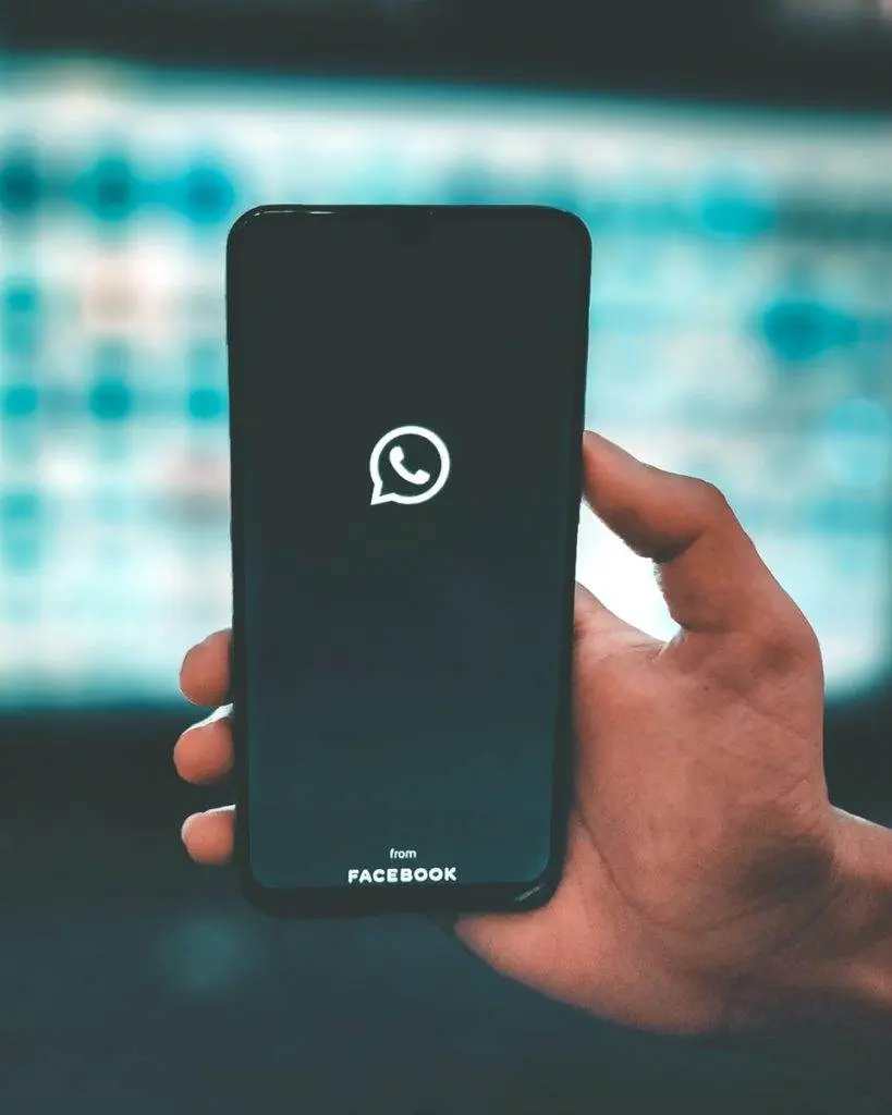 Cum funcționa înainte trimiterea de mesaje vocale pe WhatsApp?